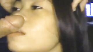 Filipina Amateur Gives Deep Blowjob Hoe 2