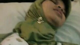 Arab-Asian Babe in Amateur Adult Video Filmed in a Hotel