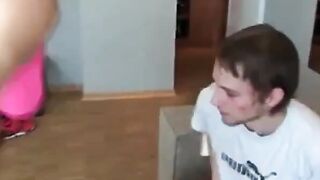 Deutsche Reife bekommt 2 Creampies von einem jungen Hengst