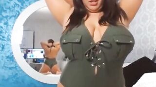 Curvy Busty Amateur with Natural Big Tits