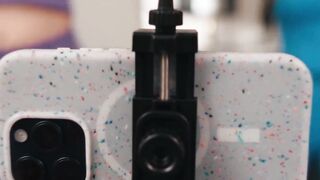 Stepmom Cali Sweets scissor Sky Wonderland during workout
