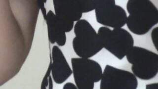 Alluring Japanese babe buzzes vibrator against clit