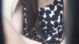 Alluring Japanese babe buzzes vibrator against clit