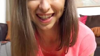 Riley Reids pretty face oozing with cum from two dicks she wanked