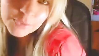 Blonde MILF with a Big Ass and Tits on Webcam