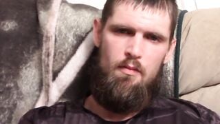 Bearded amateur uses both hands to cum hard