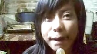 Indonesian Babe's Hot Dance