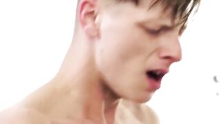 Cade Maddox pounds Austin Chapmans tiny ass in hard session