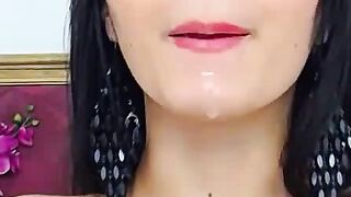 Stunning Euro Webcam Slut Masturbates To Orgasm