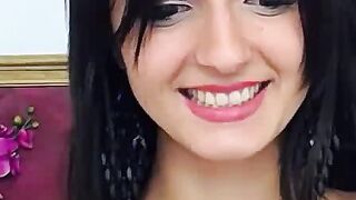 Stunning Euro Webcam Slut Masturbates To Orgasm
