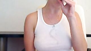 Hot Webcam Slut Deepthroat Spitting Webcam Show