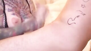 Tattooed Amateur Gives Blowjob on Webcam