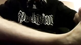 Straight Ian Madrox shows off feet then jerks a solo cumshot