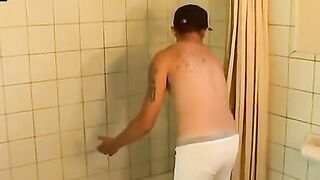 Gran Thiller showers cum into his favorite undies