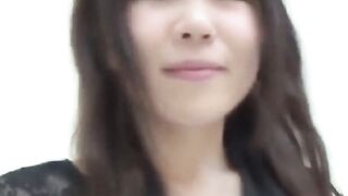 Japanese babe crouches and pisses in peepers lens sight