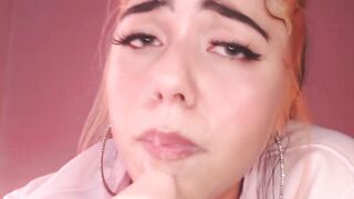 Slutty Teen Spitting Aheago On Webcam