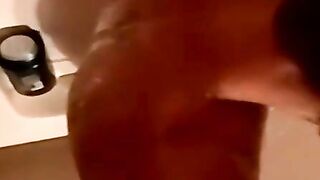 Amateurs shower then prep for jerkoff and blowjob fest