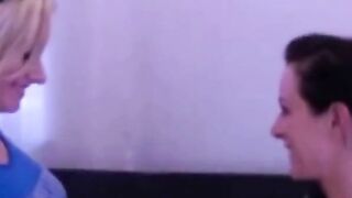 Deutsches Amateur-Paar in einem Blowjob-Video zum Treuetest