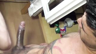 Leon XXL tops Airmax BBTM until hes cock is throroughly satisfied