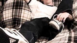 Twink Jarrod Prince has suckable toes that will make you drool