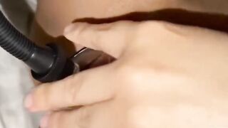 Milf's Solo Pussy Pumping Session