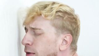 Blond Jesse Stone massages Johnny Ford then gets bred raw