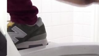 Japanese ladies taped flashing tasty twats while peeing