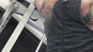 Yoshi Kawasaki works out with butt plug stretching tight hole
