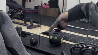 Yoshi Kawasaki works out with butt plug stretching tight hole