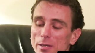 Amateur guy puts on a hot solo jerking show