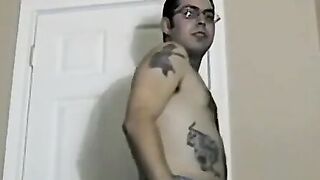 JoeSchmoeXXX.com - Tattooed amateur with glasses masturbates solo and cums with excit