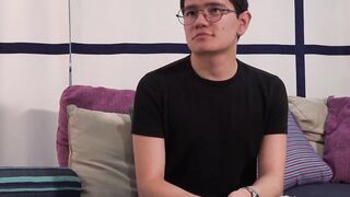 Bottom Gabo devours Andreas cock then rides POV