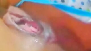 Asian Amateur Rosebud Fists Herself
