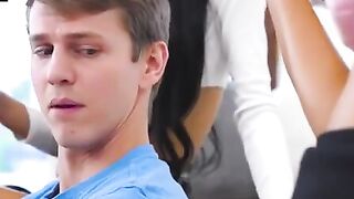 How To Make Your Stepbro Fall Into Love - S38:E5