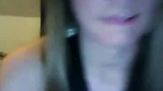 Cutie's Webcam Bate with Toy