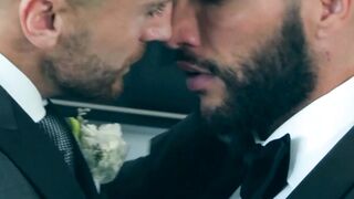 Buffed Donato Reyes reveals his cock and gives Emir Boscatto a memorable anal