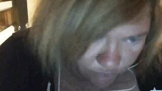 Big-Breasted American Woman on Webcam HD