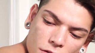 Cute twink rimmed fingered then daddy bred him deep
