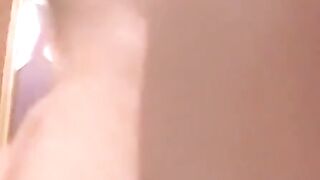 Threeway gays jerk cocks while mouths drain shafts