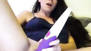 Hairy Amateur Girl Reaches Quick Orgasm with Sex Toy on Webcam