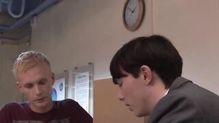 Lex Blond buries raw cock deep into Charlie Snakes teen hole