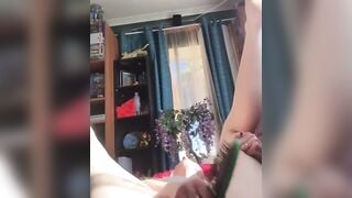 Aussie Amateur Reaches Orgasm
