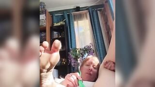 Aussie Amateur Reaches Orgasm