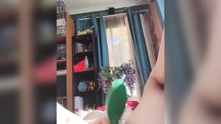 Aussie Amateur Reaches Orgasm