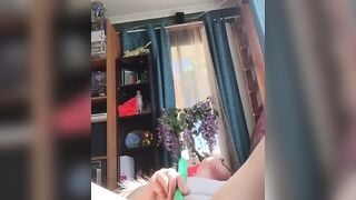 Aussie Amateur Reaches Orgasm