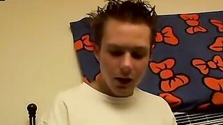 Str8Thugs.com - Two straight thugs jerking off to see who will cum first with competi