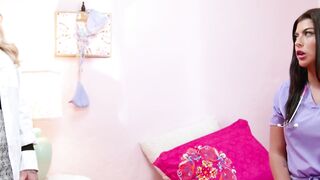 Petite stepdaughter scissorfucked by her busty milf stepmom