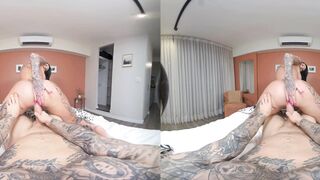PURITYVR Seductive bombshell with Polly Persch