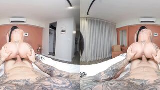 PURITYVR Seductive bombshell with Polly Persch