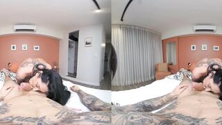 PURITYVR Seductive bombshell with Polly Persch